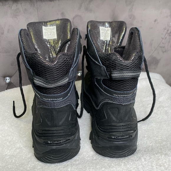 Columbia winter boots size 9 - Picture 2 of 5